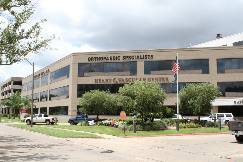 MEMORIAL MEDICAL GROUP HEART & VASCULAR 1717 Oak Park Blvd, Lake