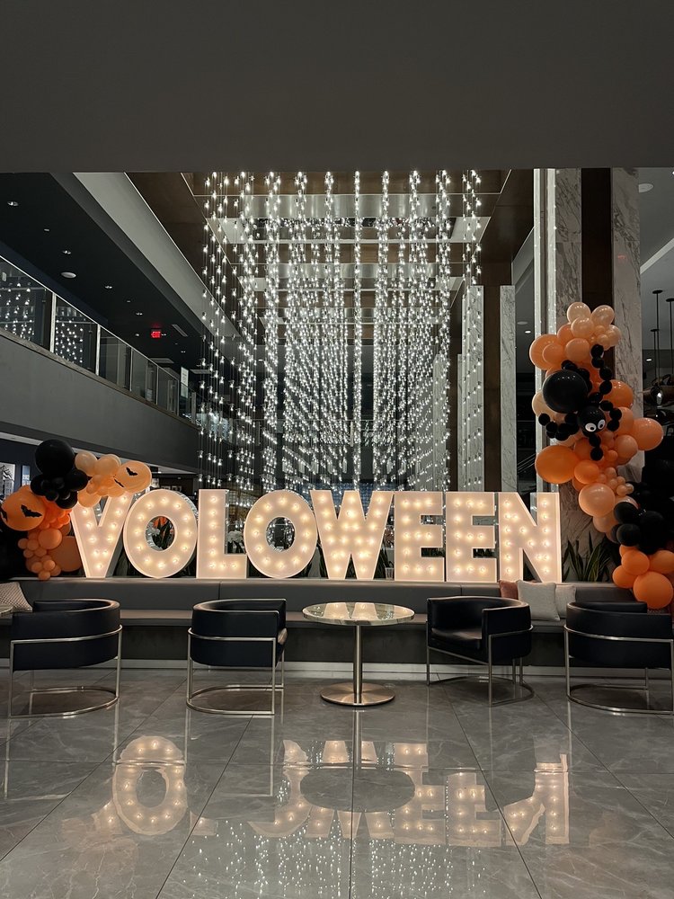 RADIUS ROOFTOP LOUNGE Updated September 2024 69 Photos & 52 Reviews