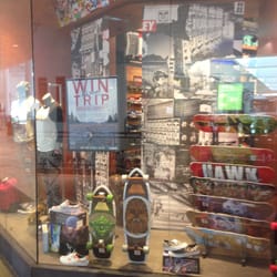Zumiez