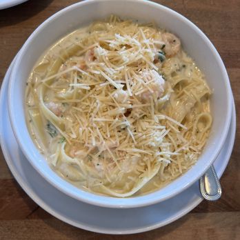 Vivolo's Chowder House - Fettuccine Alfredo with shrimp - Seafood Near Me - Pacific Grove, California Vivolo's Chowder House - Fettuccine Alfredo with shrimp - Seafood Near Me - Pacific Grove, California