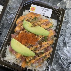Save-U-More - Poke bento.  Coming from Hawaii, i was surprised to see it for sale in this store