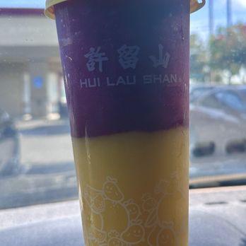Hui Lau Shan - D2 Red Dragon Fruit Icy/ $8.75 - Desserts Near Me - Elk Grove, California Hui Lau Shan - D2 Red Dragon Fruit Icy/ $8.75 - Desserts Near Me - Elk Grove, California