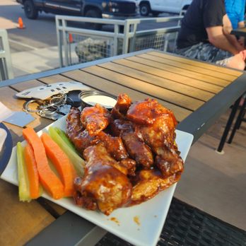 Short or Tall Eatery & Drink Hall - Burgers Near Me - Rogers, Minnesota Short or Tall Eatery & Drink Hall - Burgers Near Me - Rogers, Minnesota