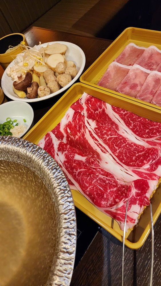 Nabezo Asakusa Kaminarimon