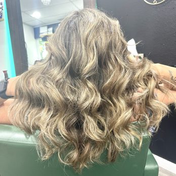 Wild Radiance Salon - Blended Highlights - Hair Salons Near Me - Chico, California Wild Radiance Salon - Blended Highlights - Hair Salons Near Me - Chico, California