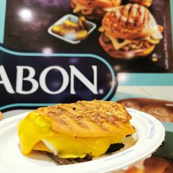 Cinnabon