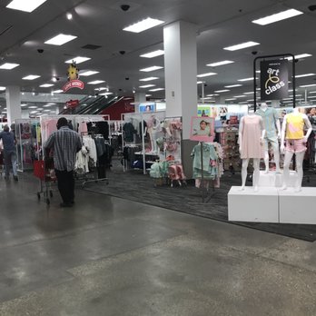 Target - Department Stores Near Me - Minneapolis, Minnesota