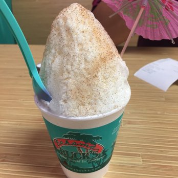 Bahama Buck's - Coconut Creme with cinnamon sugar! - Shaved Ice Near Me - Universal City, Texas