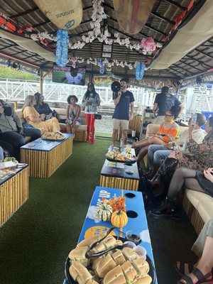 Whitlow's on Water by null