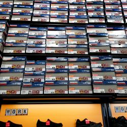 SKECHERS Warehouse Outlet - Tons of stock