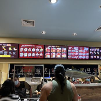 Domo Cafe Kahala - Sushi Bars Near Me - Honolulu, Hawaii
