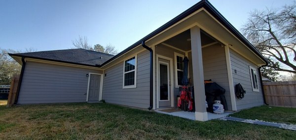 Precision Seamless Gutters  Logo