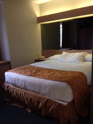 CenterWay Hotel by null