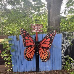 Seminole Wekiva Trail - Beautiful painted artwork along the trail of celebrities and nature.