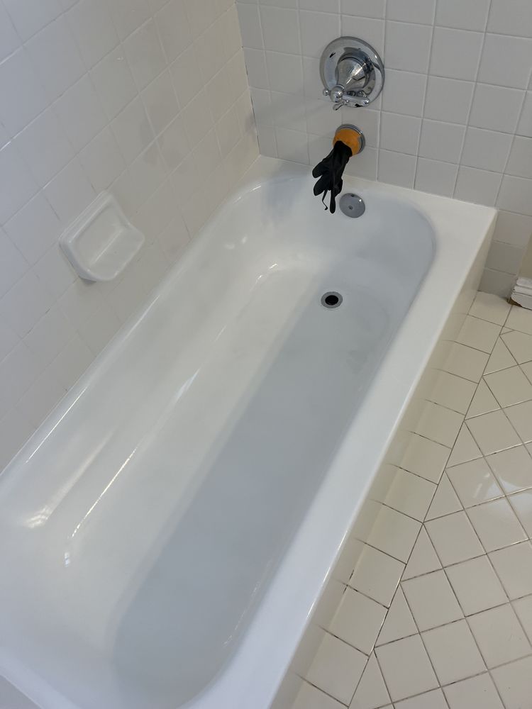BATHTUB REGLAZING LB Updated March 2024 440 E 7th St, Long Beach