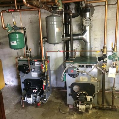 South Britain Oil Logo