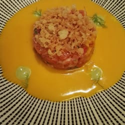 Venta del Soton - Tartar de trucha imperial con gazpacho de zanahoria