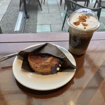 Lumiere Cafe - Ube NYC roll, iced roasted maple hojicha oat latte - Coffee & Tea Near Me - Vancouver, British Columbia