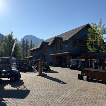 Silvertip Golf Course - Clubhouse - Golf Near Me - Canmore, Alberta Silvertip Golf Course - Clubhouse - Golf Near Me - Canmore, Alberta
