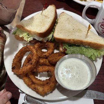 The Coffee Cup - BLAT and onion rings - Diners Near Me - Boulder City, Nevada The Coffee Cup - BLAT and onion rings - Diners Near Me - Boulder City, Nevada