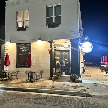 Svizzero - Outside - Italian Near Me - Holland, Texas