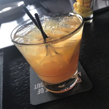 Yard House - Easy Kentucky... yummers Bourbon, ginger citrus agave, clover honey, cayenne pepper, fresh lemon, soda - New American Near Me - Cincinnati, Ohio Yard House - Easy Kentucky... yummers Bourbon, ginger citrus agave, clover honey, cayenne pepper, fresh lemon, soda - New American Near Me - Cincinnati, Ohio