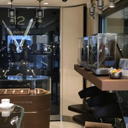 Panerai Boutique - Inside the boutique