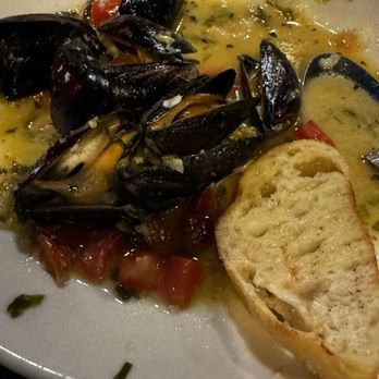 Fanizzi's - Mussels - New American Near Me - Provincetown, Massachusetts