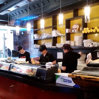 Sushi Crescent - counter - Sushi Bars Near Me - Montreal, Quebec Sushi Crescent - counter - Sushi Bars Near Me - Montreal, Quebec