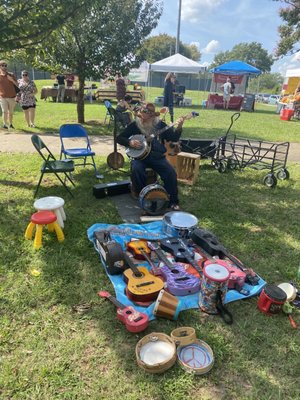 Birdhouse Farmers Market by null