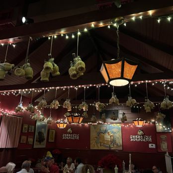 Dan Tana's - Italian Near Me - West Hollywood, California Dan Tana's - Italian Near Me - West Hollywood, California