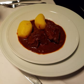 Zum Leupold - Goulash - Austrian Near Me - Vienna, 9 Zum Leupold - Goulash - Austrian Near Me - Vienna, 9