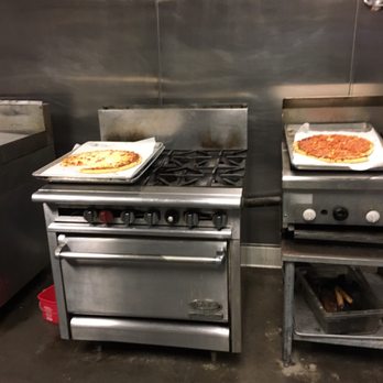 The Midnight Mission - My first time slicing pizzas. - Homeless Shelters Near Me - Los Angeles, California The Midnight Mission - My first time slicing pizzas. - Homeless Shelters Near Me - Los Angeles, California