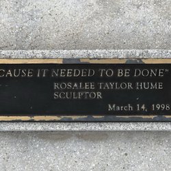 Paul Kroegel Statue