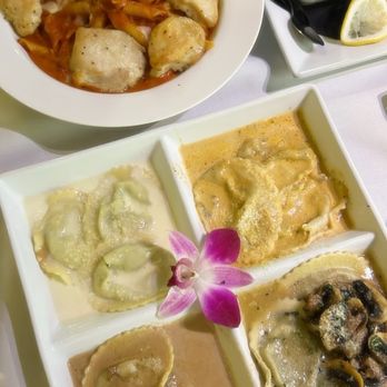 Loveria Caffè Taste Of Italy - Garganelli Vodka e Pancetta with chicken and ravioli roulette - Italian Near Me - Colleyville, Texas