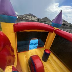 Jumparoo - Bounce house