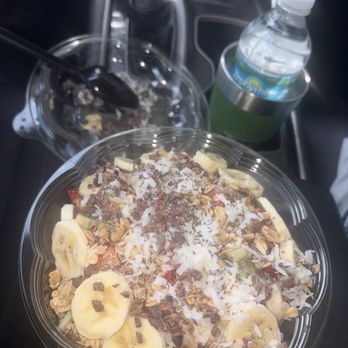 Diva's Nectar Bar - So Delicious Açaí Bowl - Juice Bars & Smoothies Near Me - Miami, Florida