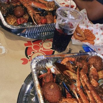 Mr and Mrs Crab - Big eats special combo 5 - Seafood Near Me - Pinellas Park, Florida Mr and Mrs Crab - Big eats special combo 5 - Seafood Near Me - Pinellas Park, Florida