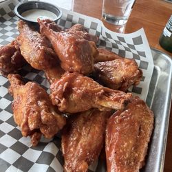 Scotty Dog’s Lounge & Grill - Hot wings 9/10