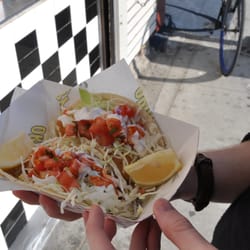 Venice Fish Tacos and Smoothies - YUMMY! Best fish tacos on the Venice Boardwalk!