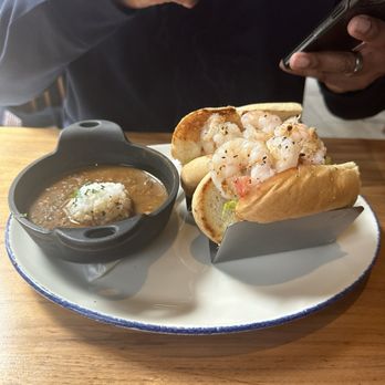 Tupelo Honey - Grilled Shrimp po boy; sausage and beer gumbo - Southern Near Me - Franklin, Tennessee Tupelo Honey - Grilled Shrimp po boy; sausage and beer gumbo - Southern Near Me - Franklin, Tennessee