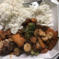 The Patty Palace - Red snapper with shrimp and vegetables