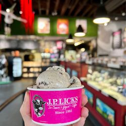 J.P. Licks - Jamaica Plain - Salted caramel cookies & cream