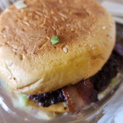 Hippo Burgers - 5 Hippo BLT Burger