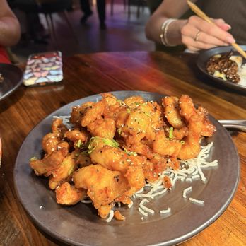 Wu Zhao - Honey Chicken - Asian Fusion Near Me - Bentonville, Arkansas