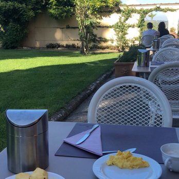 Arthotel Villa Agape - Breakfast outside - Venues & Event Spaces Near Me