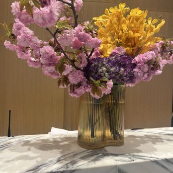 Conrad Washington DC - flowers - Hotels Near Me - Washington, DC, District of Columbia