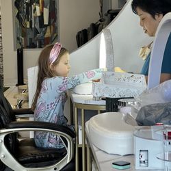Luxury Nails - Great with kids!