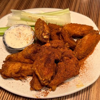 Outback Steakhouse - Nashville hot chicken wings - Steakhouses Near Me - Peachtree City, Georgia
