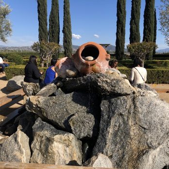 Ponte Winery - The fountain that bullfrogs sing from in the evening! - Wineries Near Me - Temecula, California Ponte Winery - The fountain that bullfrogs sing from in the evening! - Wineries Near Me - Temecula, California